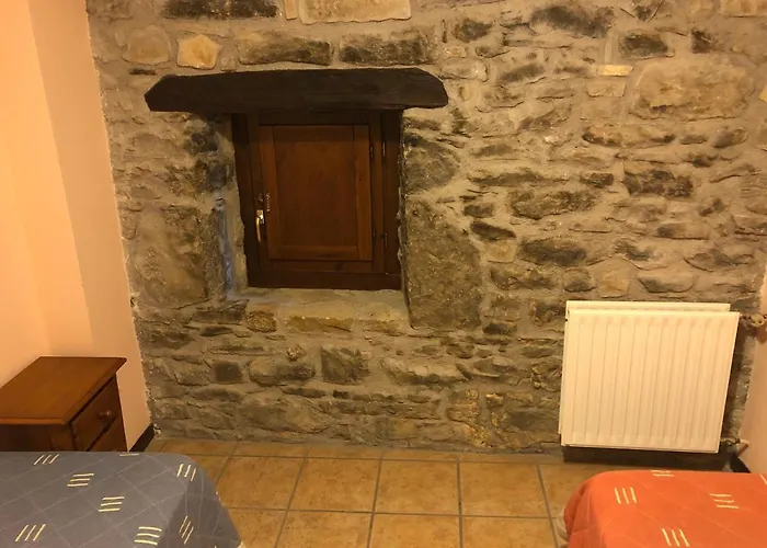 Turisticos San Juan De La Pena * Санта-Крус-де-ла-Серос