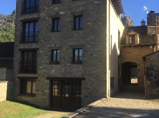 Turisticos San Juan De La Pena * Санта-Крус-де-ла-Серос